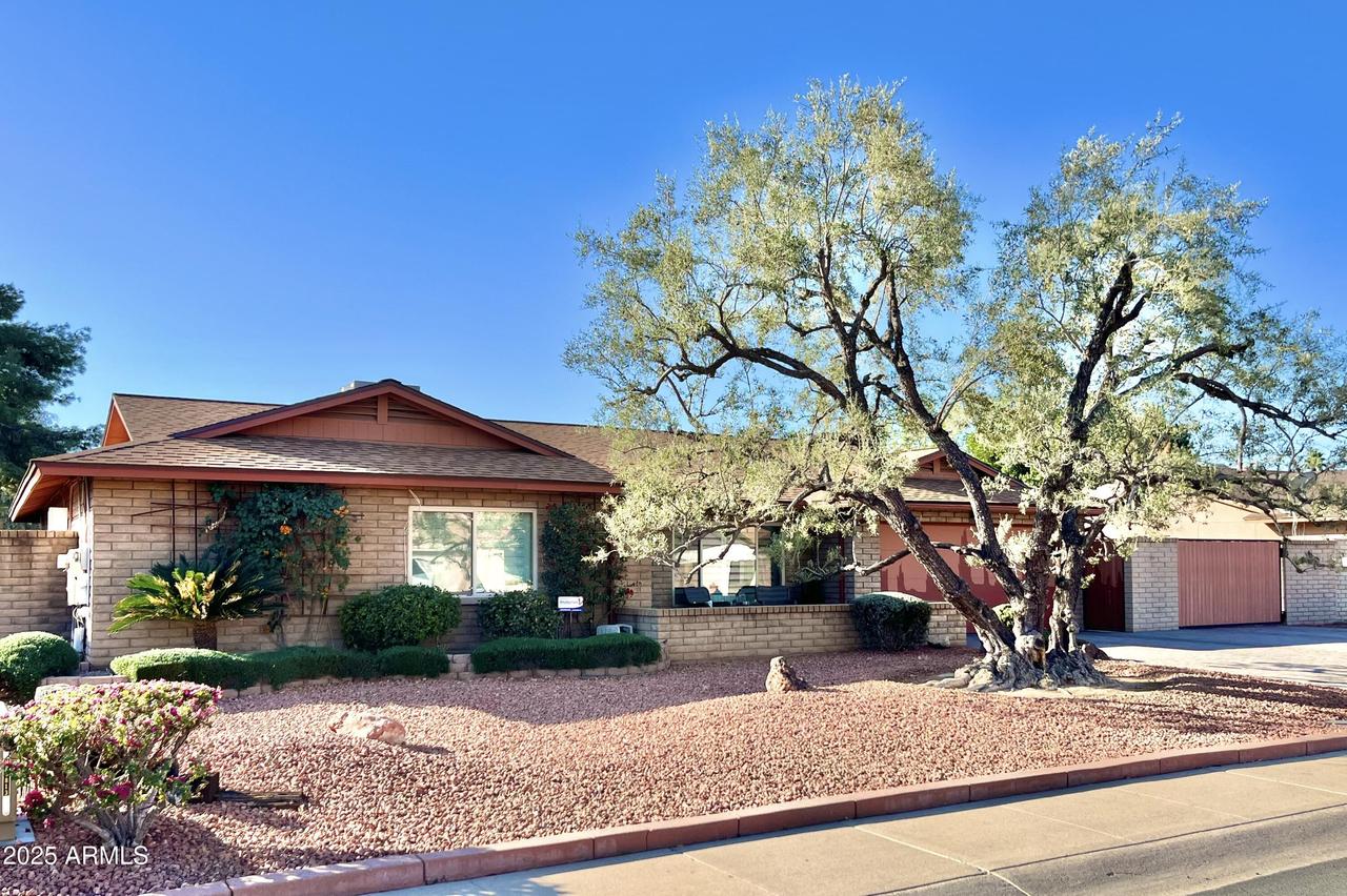 1813 W Mandalay Ln., Phoenix, AZ 85023