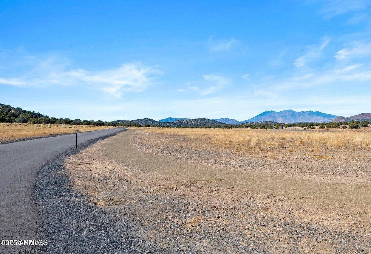 6638 Meadows Ln. #2, Flagstaff, AZ 86004