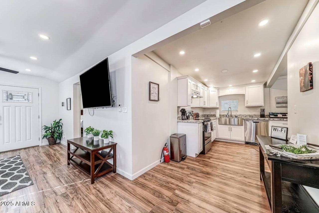 105 1/2 S Central Ave., Globe, AZ 85501