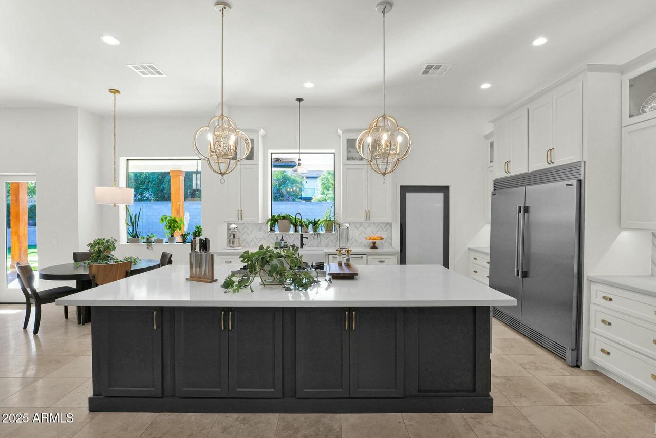 1225 W Wood Dr., Phoenix, AZ 85029