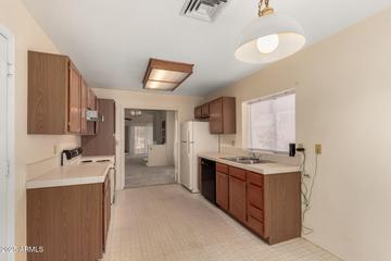 18438 N 19th St., Phoenix, AZ 85022