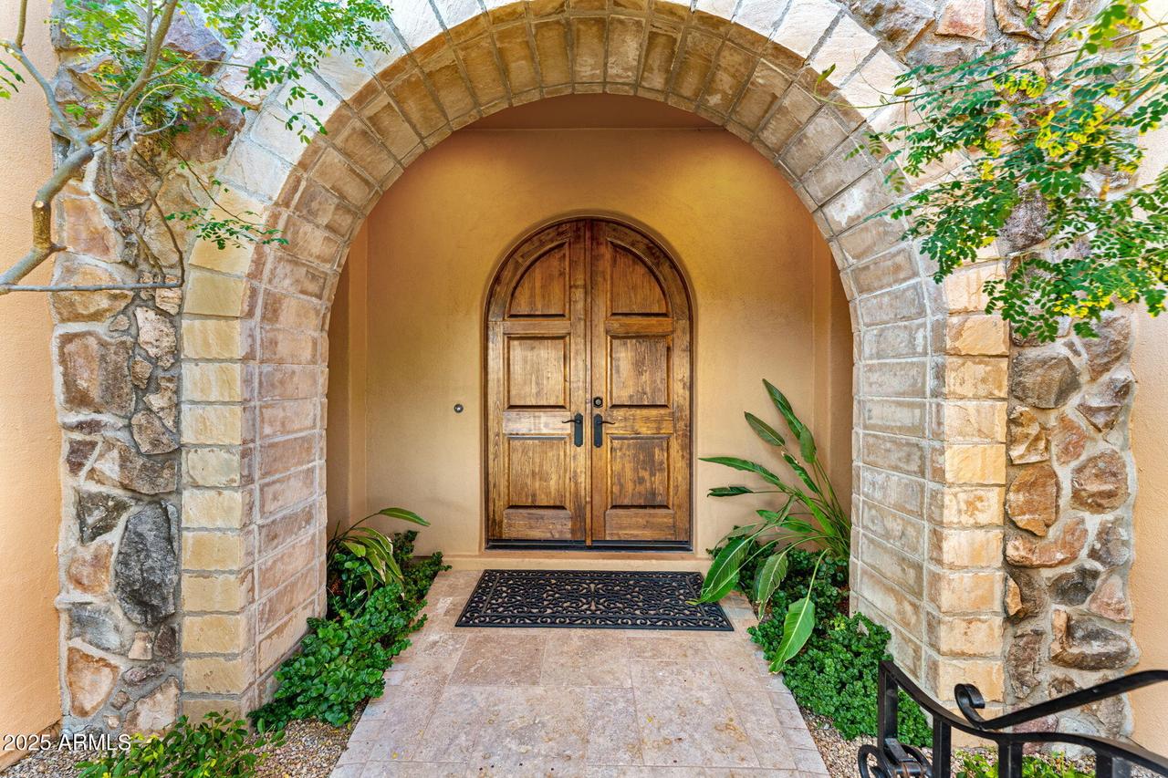 9630 E Mountain Spring Rd., Scottsdale, AZ 85255