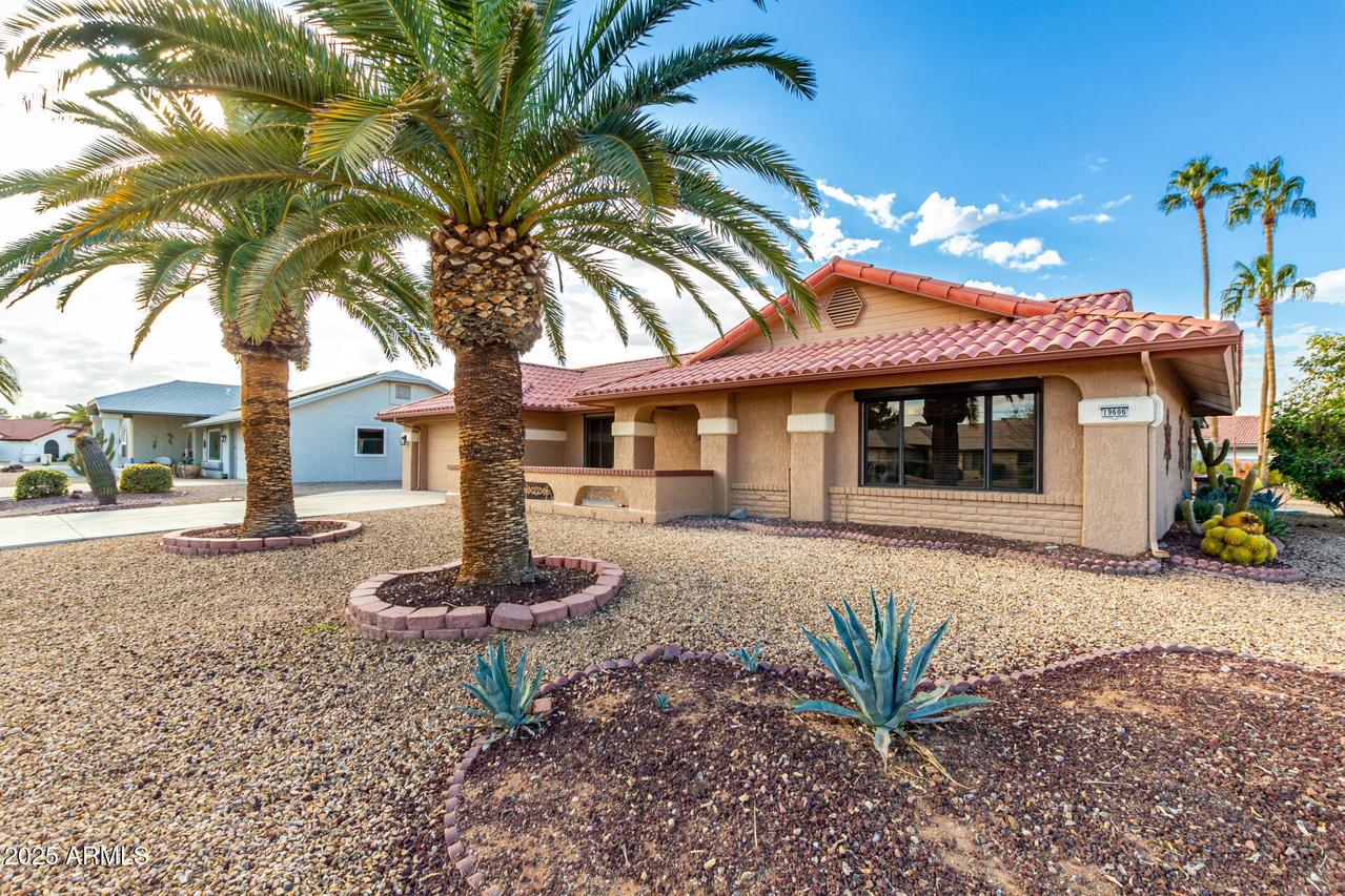19606 N Trail Ridge Dr., Sun City West, AZ 85375