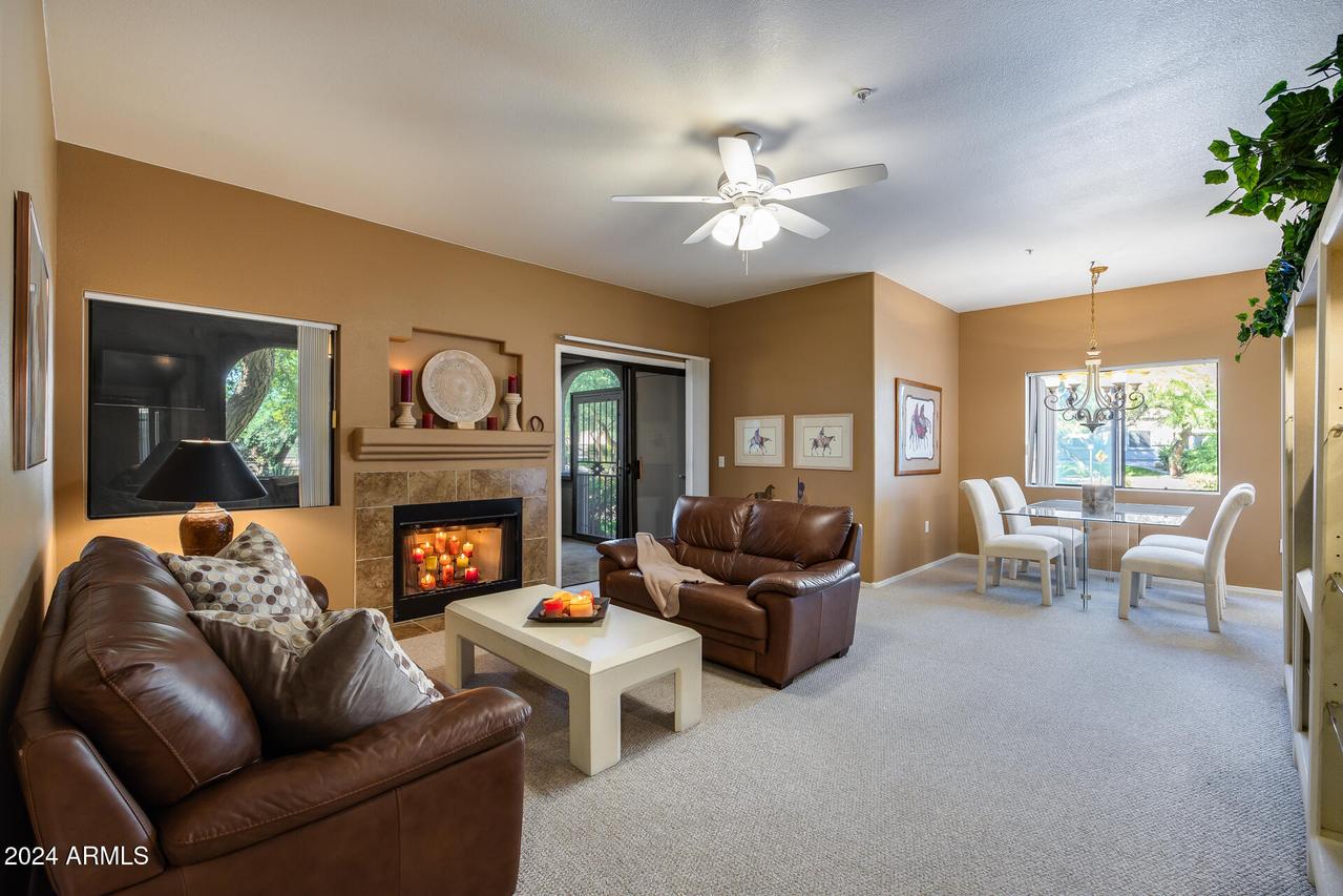 15050 N Thompson Peak Pkwy. #1059, Scottsdale, AZ 85260