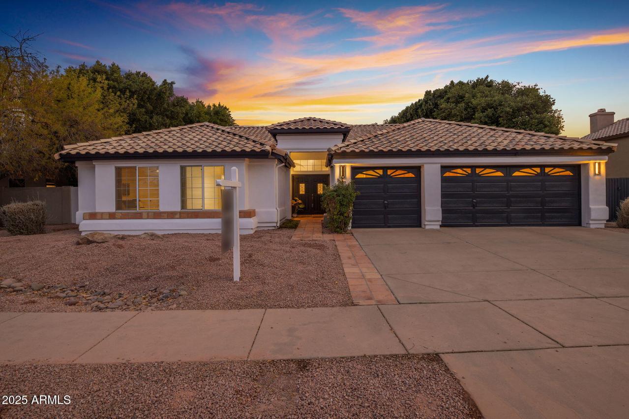3077 W Ironwood Cir., Chandler, AZ 85226