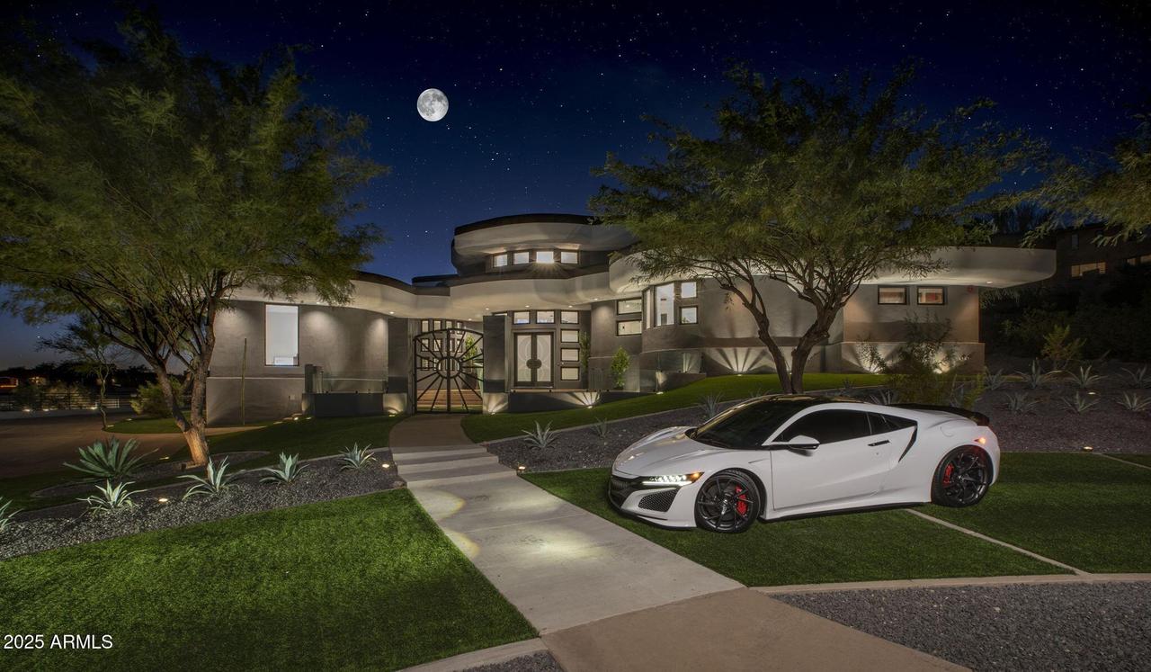 3282 E Palo Verde Dr., Paradise Valley, AZ 85253