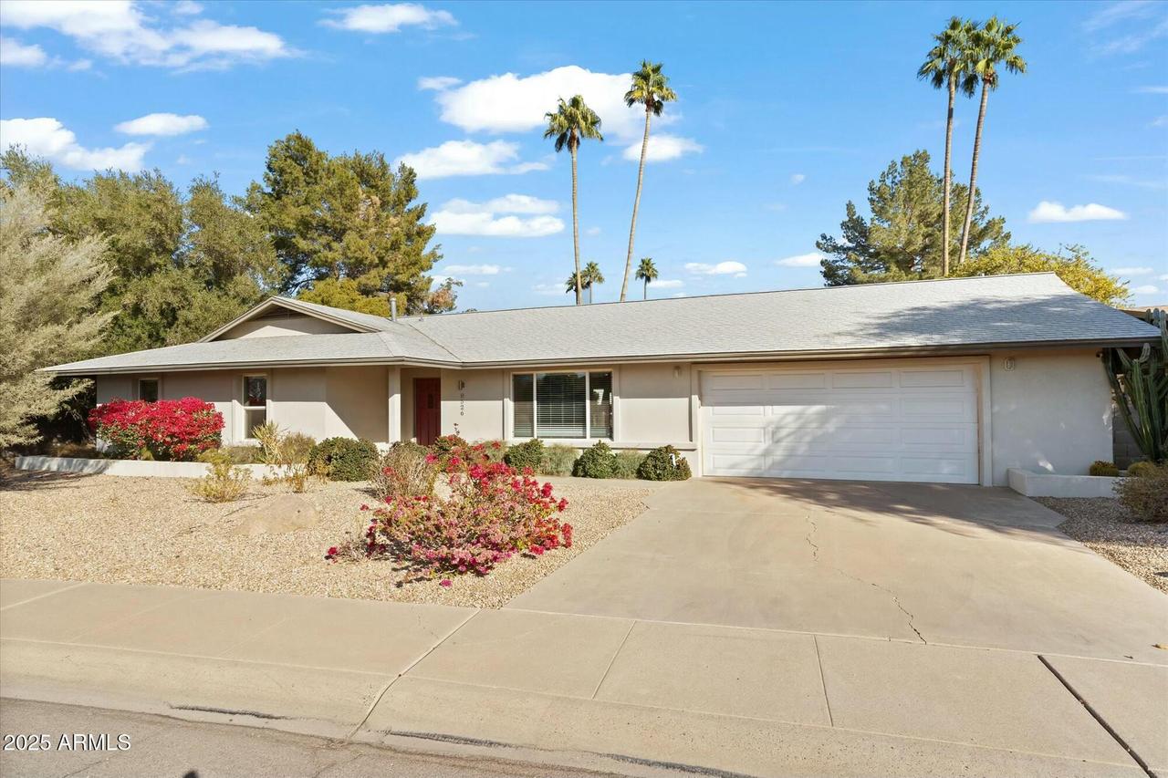 8526 E Monterey Way, Scottsdale, AZ 85251