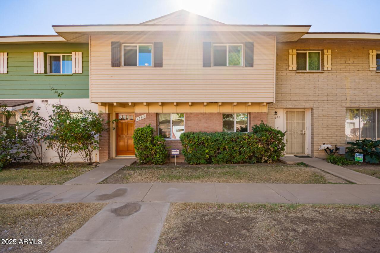 1682 W Campbell Ave., Phoenix, AZ 85015