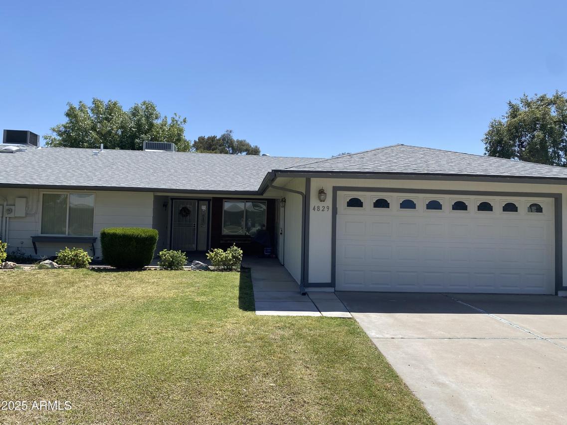 4829 E Lake Point Cir., Phoenix, AZ 85044