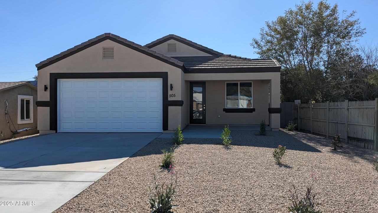 505 E Clanton Ave., Buckeye, AZ 85326