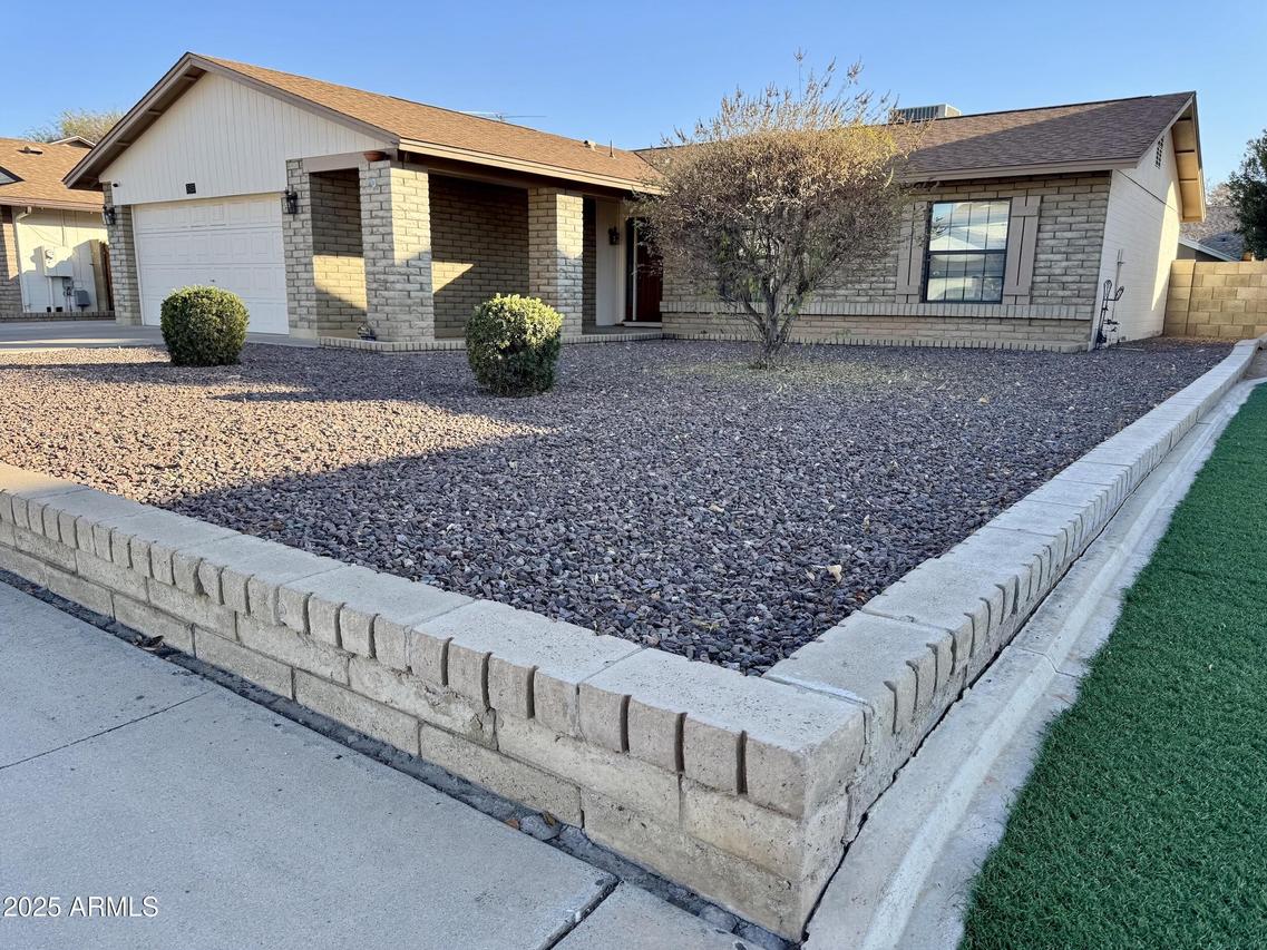 5415 W Desert Hills Dr., Glendale, AZ 85304