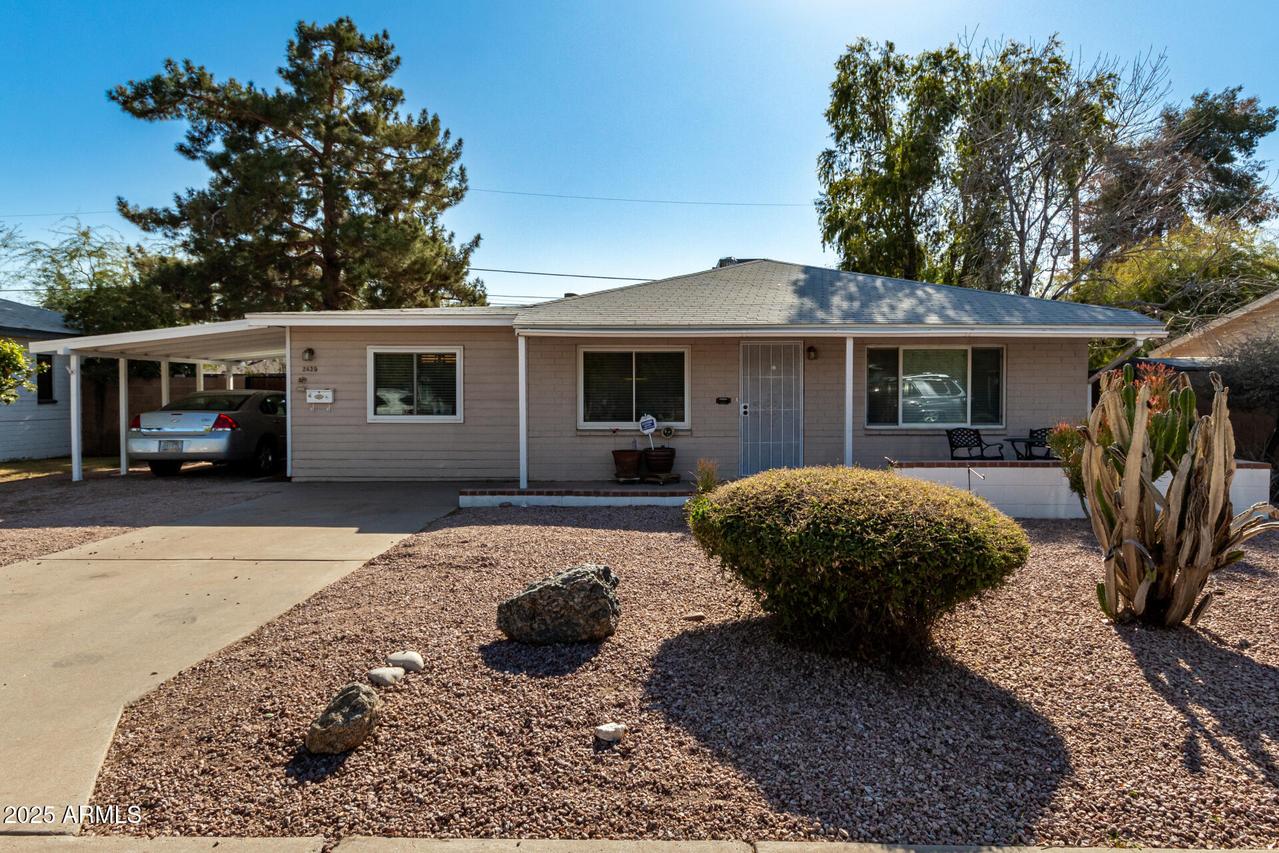 2439 E Meadowbrook Ave., Phoenix, AZ 85016