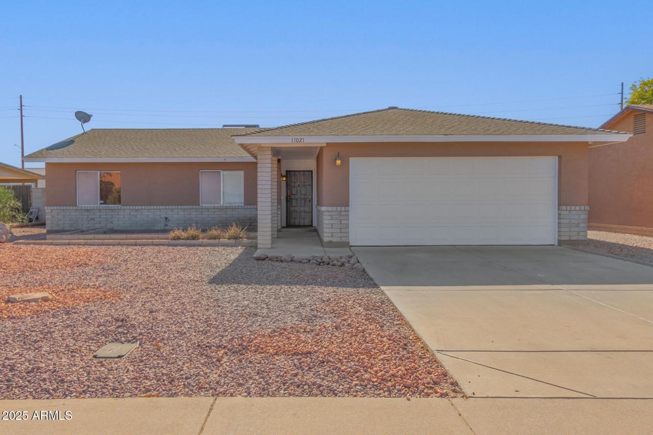 11021 W Monterosa St., Phoenix, AZ 85037