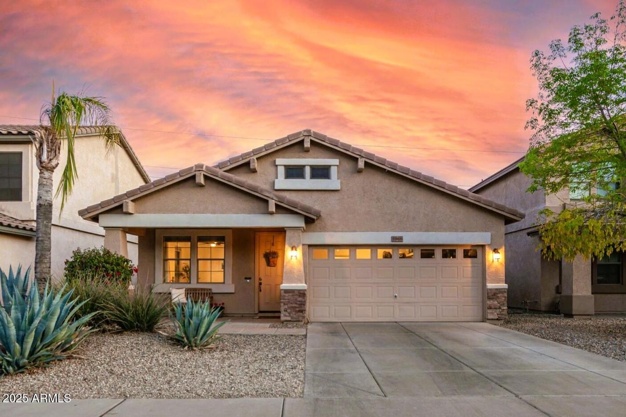 1865 E Patrick Ln., Phoenix, AZ 85024