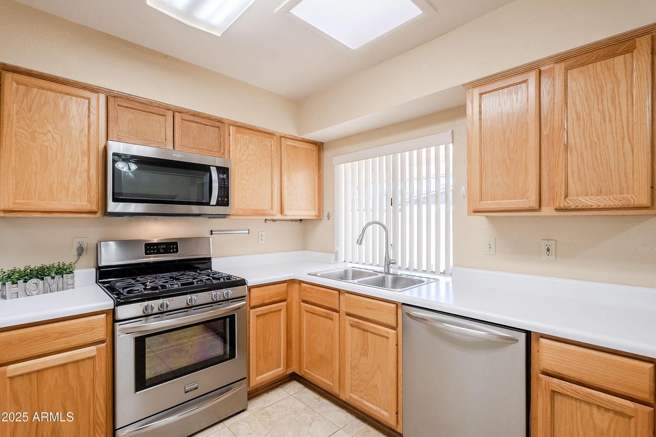 13611 N Newcastle Dr., Sun City, AZ 85351