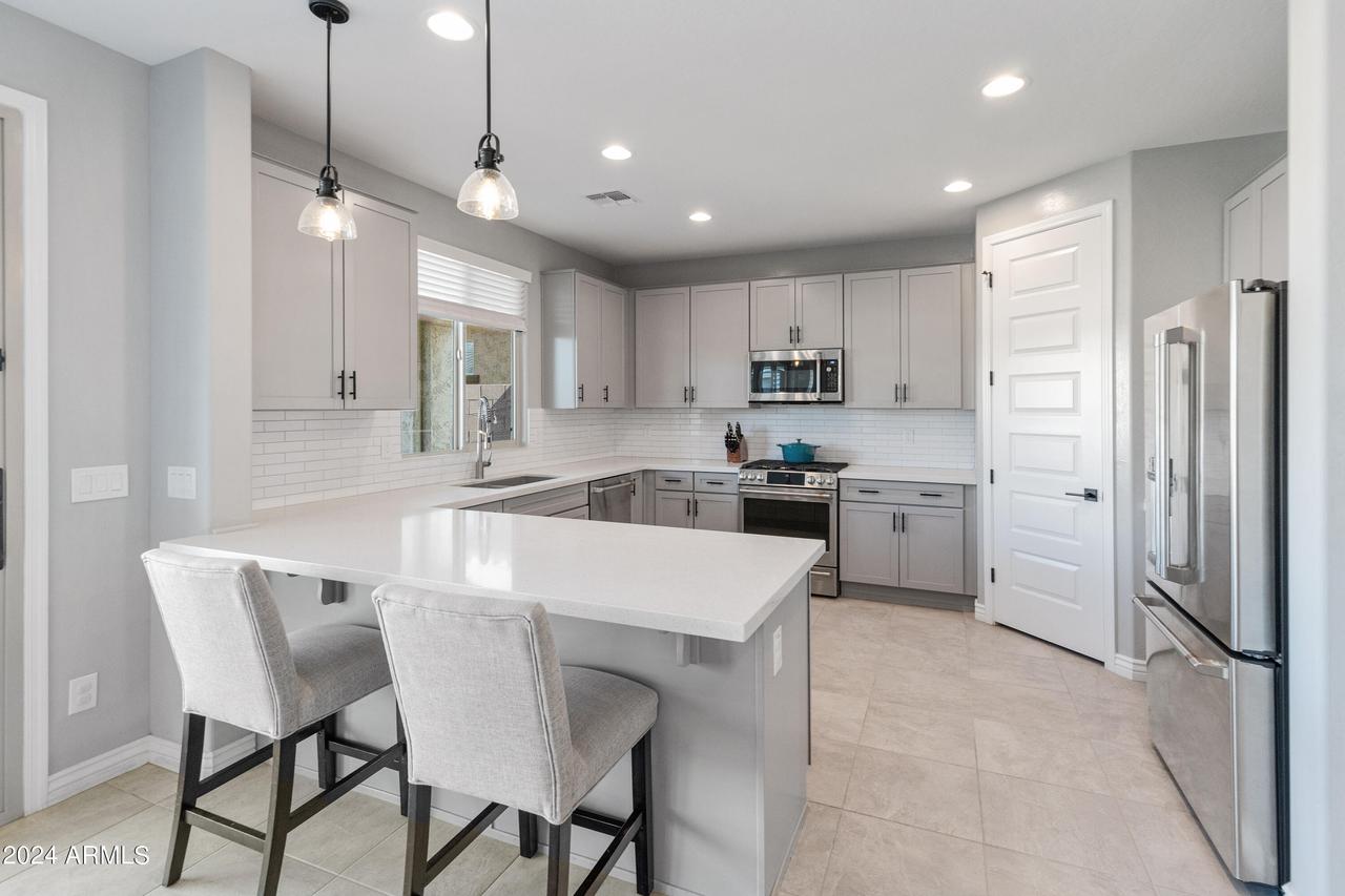 518 E Balao Dr., Phoenix, AZ 85085