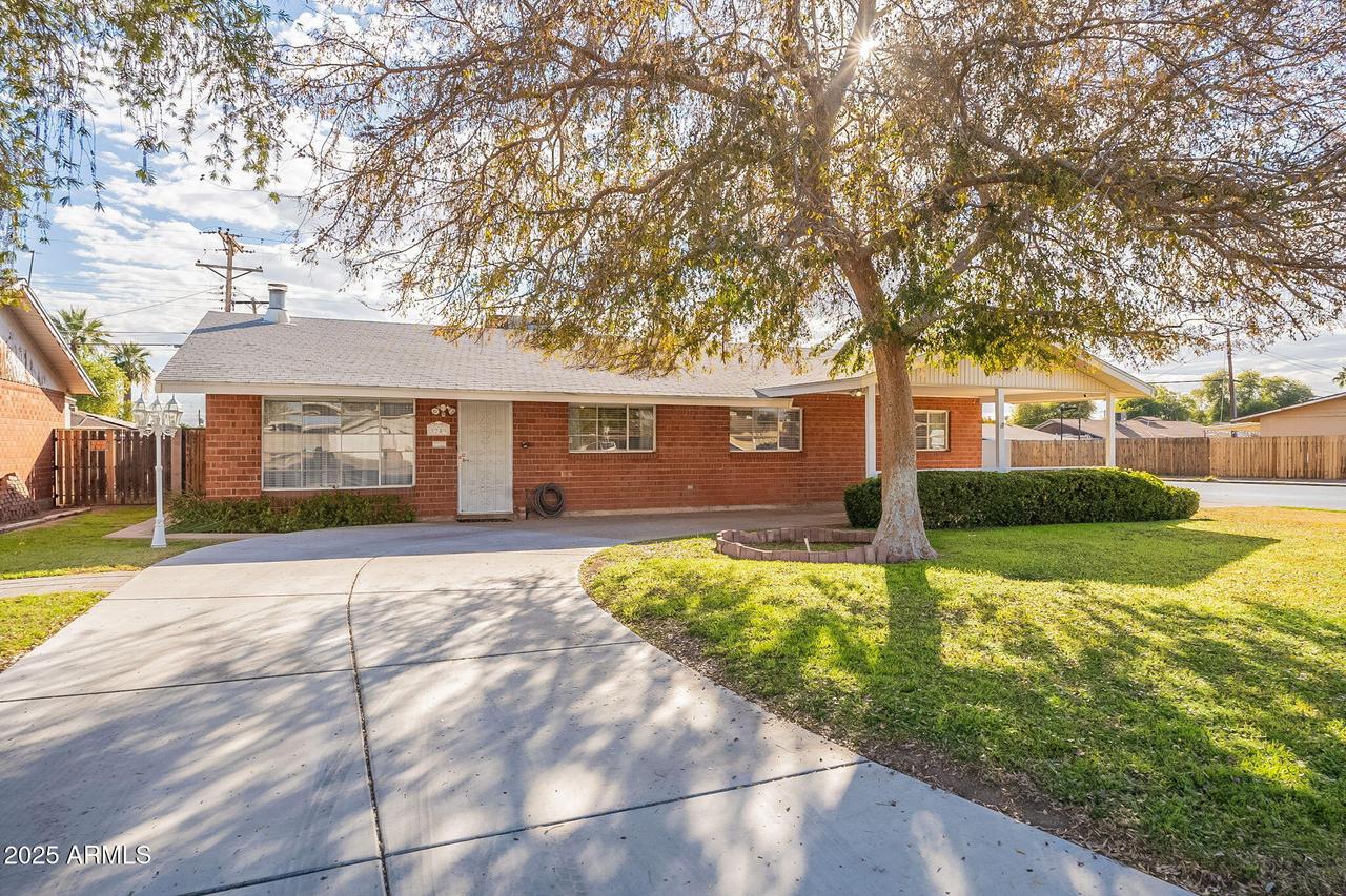 3249 W Maryland Ave., Phoenix, AZ 85017