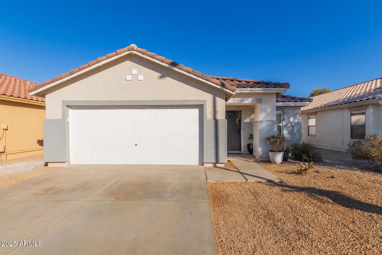 2602 W Roeser Rd., Phoenix, AZ 85041
