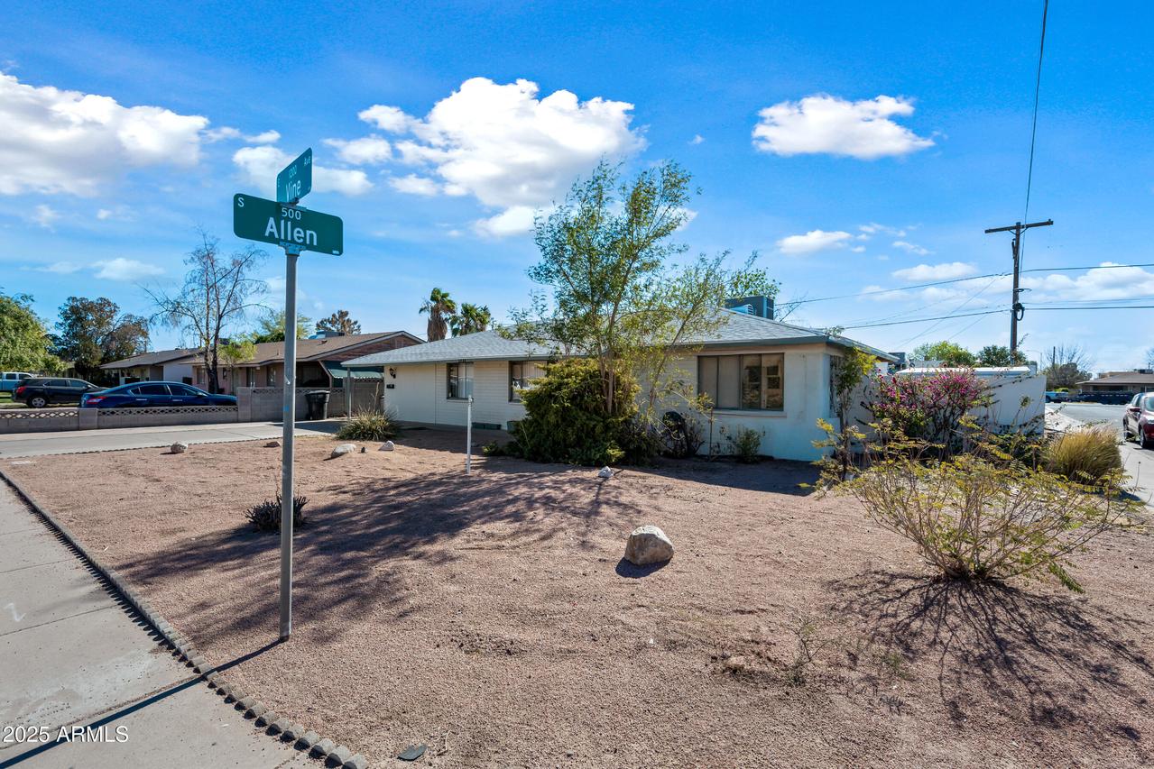 1231 E Vine Ave., Mesa, AZ 85204