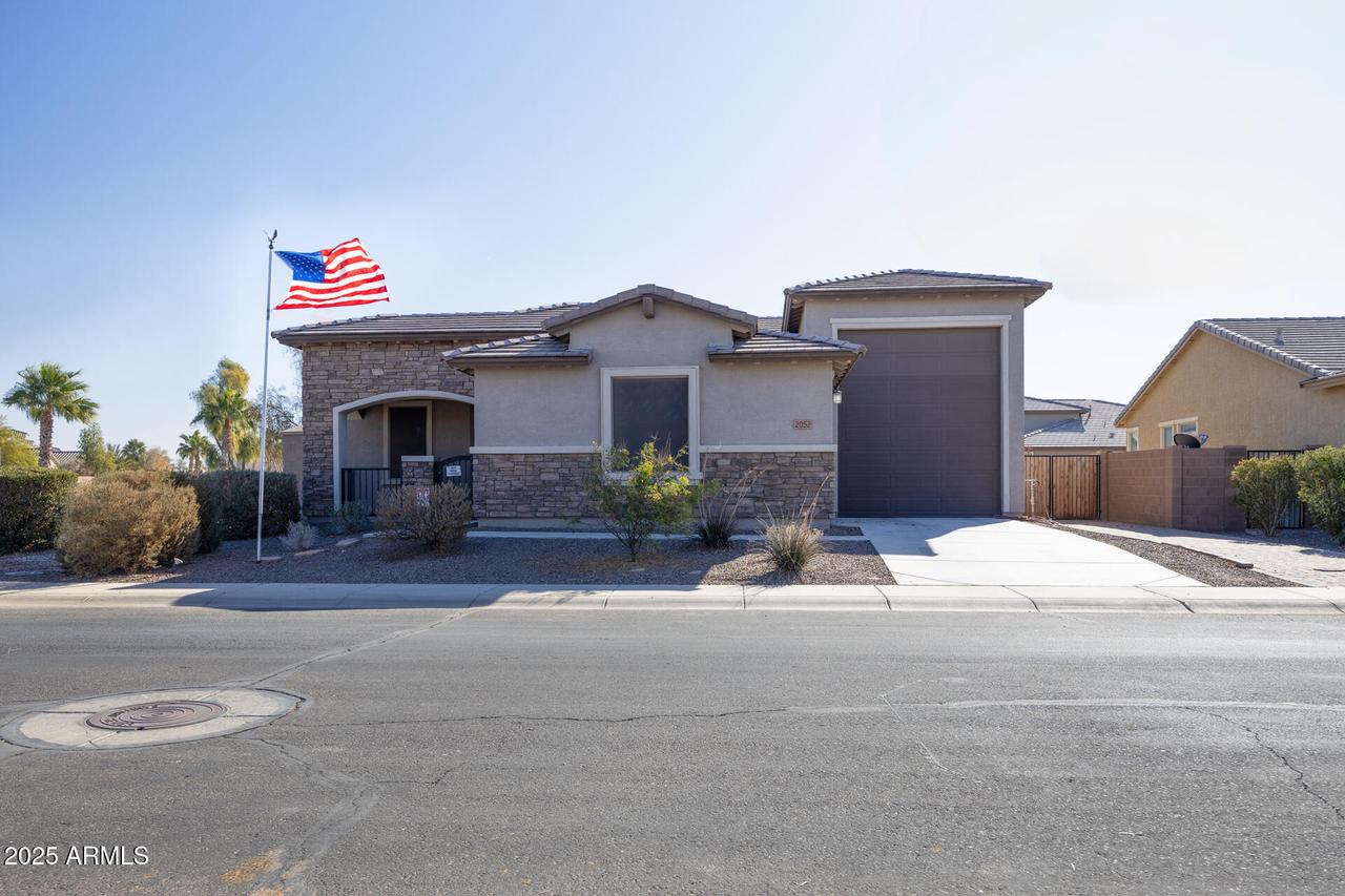 2052 N Montclair Ln., Casa Grande, AZ 85122
