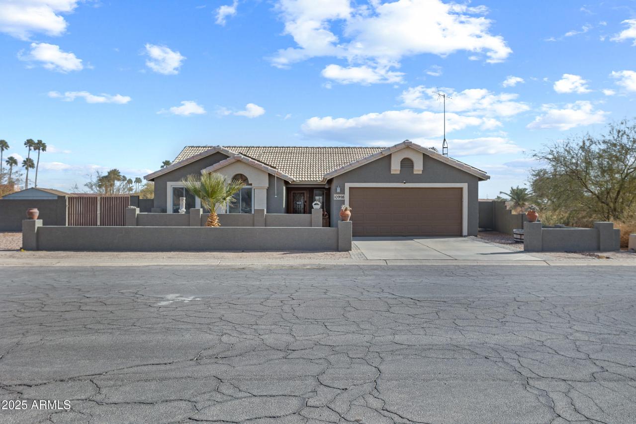 10998 W San Lazaro Dr., Arizona City, AZ 85223