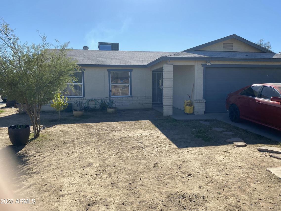 8021 W Hazelwood St., Phoenix, AZ 85033