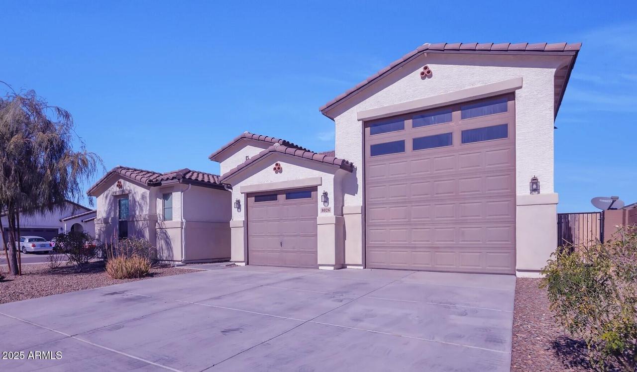 8026 W Wood Ln., Phoenix, AZ 85043