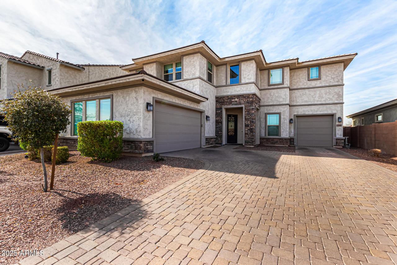 7210 N 86th Ln., Glendale, AZ 85305
