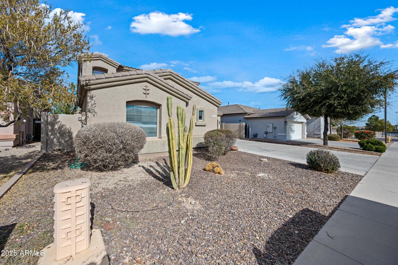 18016 W Paradise Ln., Surprise, AZ 85388