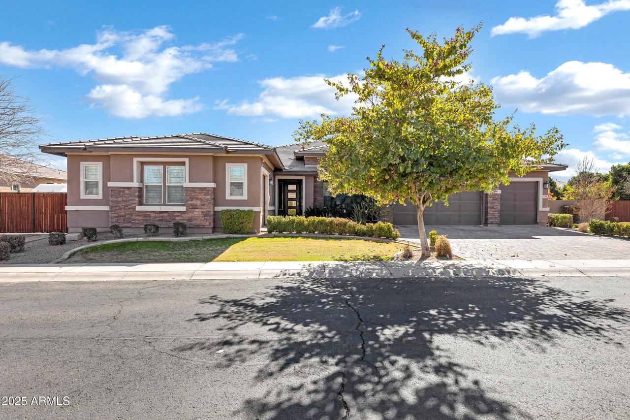 1783 E Desert Broom Pl., Chandler, AZ 85286