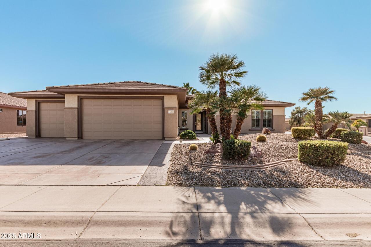 16983 W Desert Blossom Way, Surprise, AZ 85387