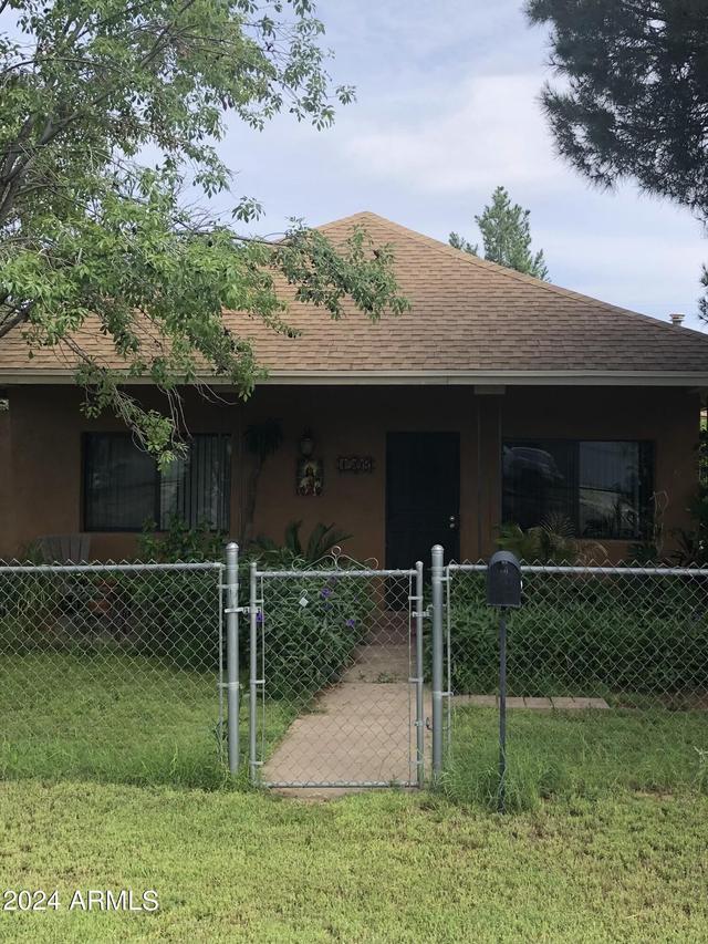1008 E 19th St., Douglas, AZ 85607