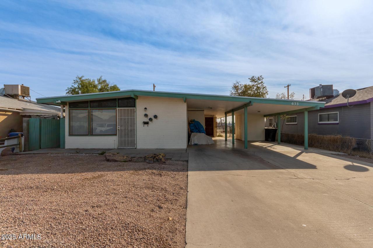 633 W 1st St., Mesa, AZ 85201