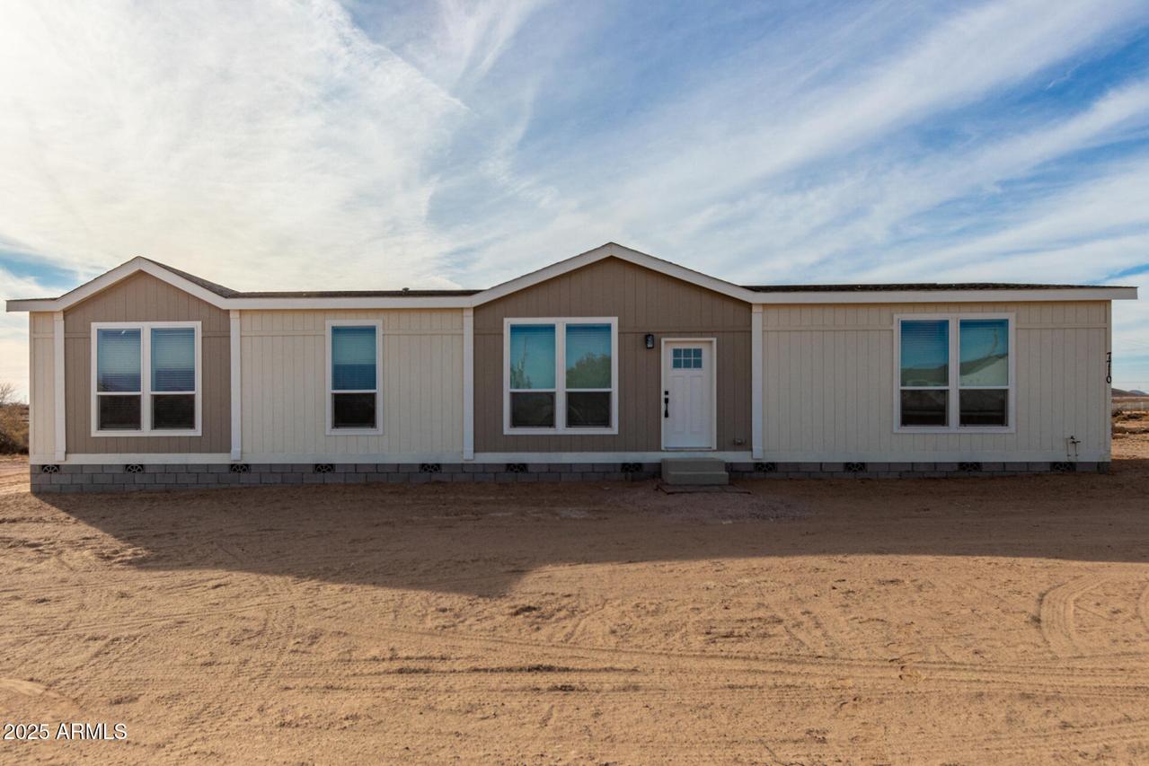 7710 S 350th Ave., Tonopah, AZ 85354