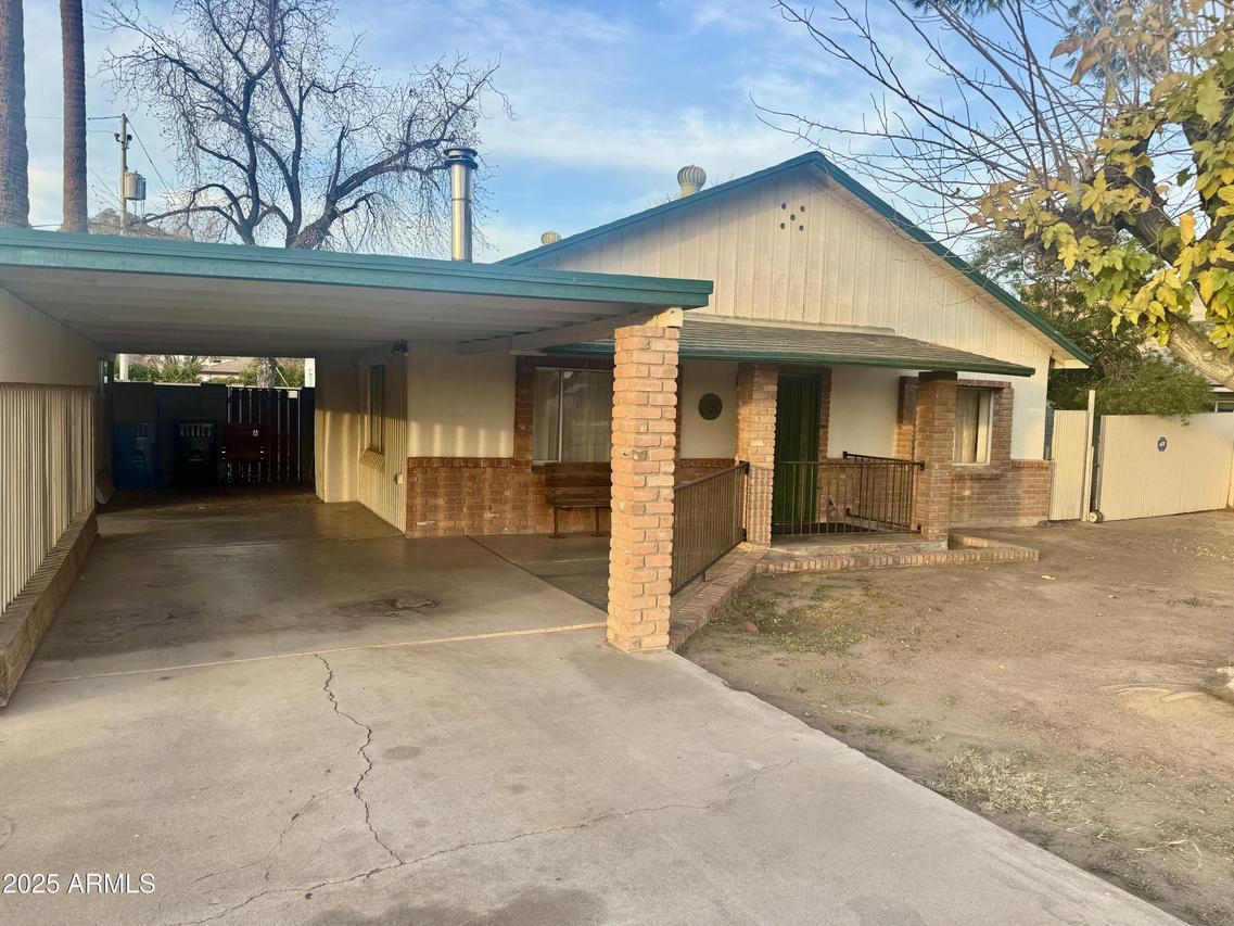 1006 E Pasadena Ave., Phoenix, AZ 85014