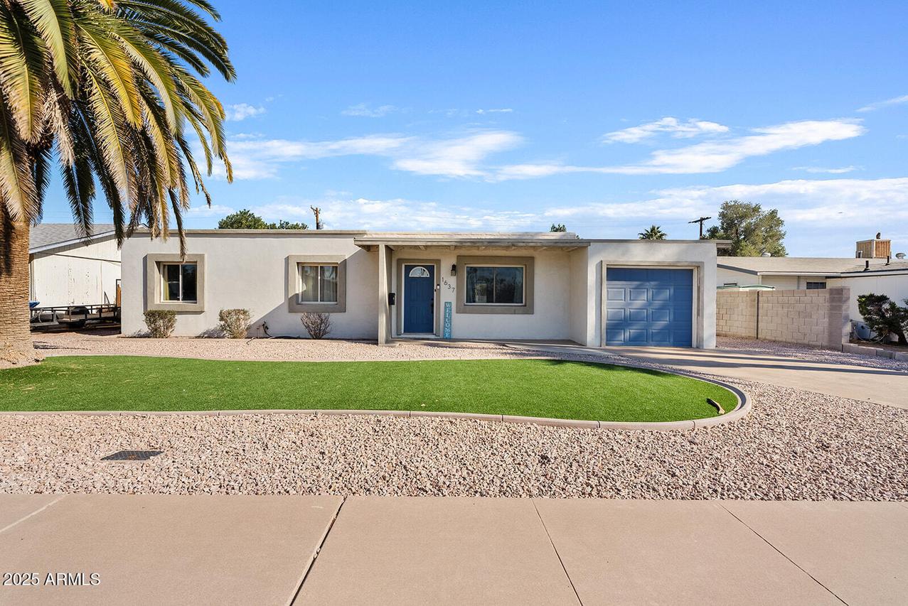 1637 N Bridalwreath St., Tempe, AZ 85288