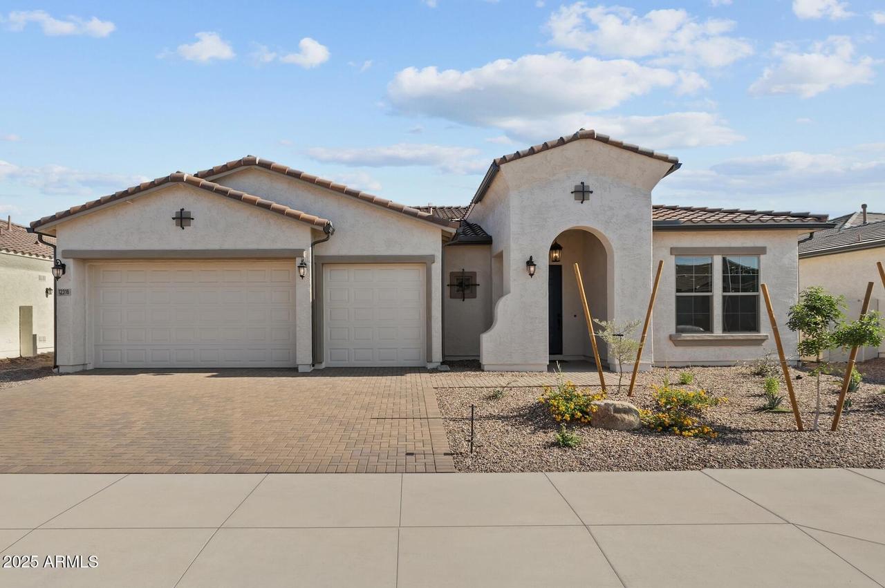 12316 W Parkway Ln., Avondale, AZ 85323
