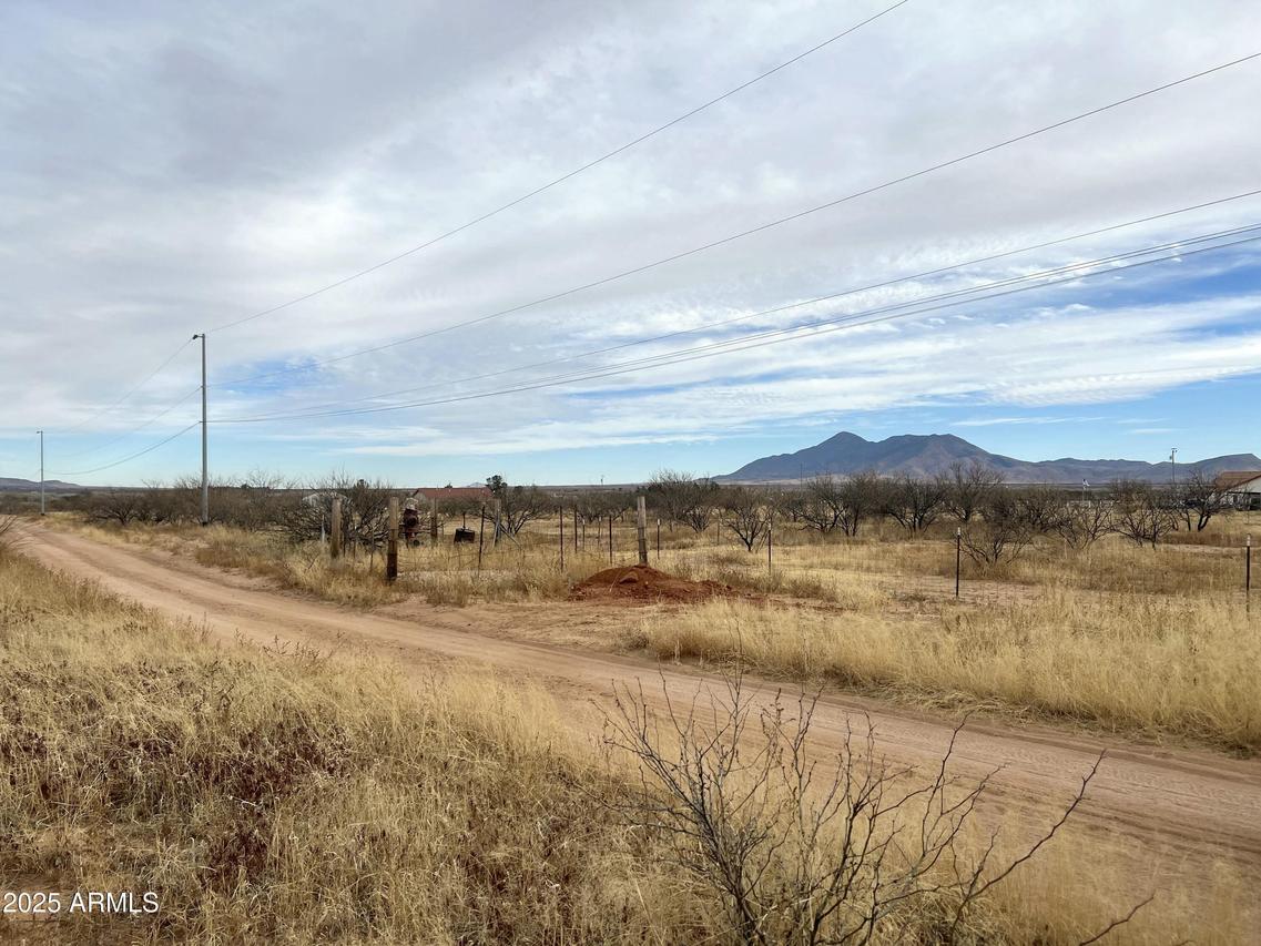 10255 E Calle Tormenta #-, Hereford, AZ 85615