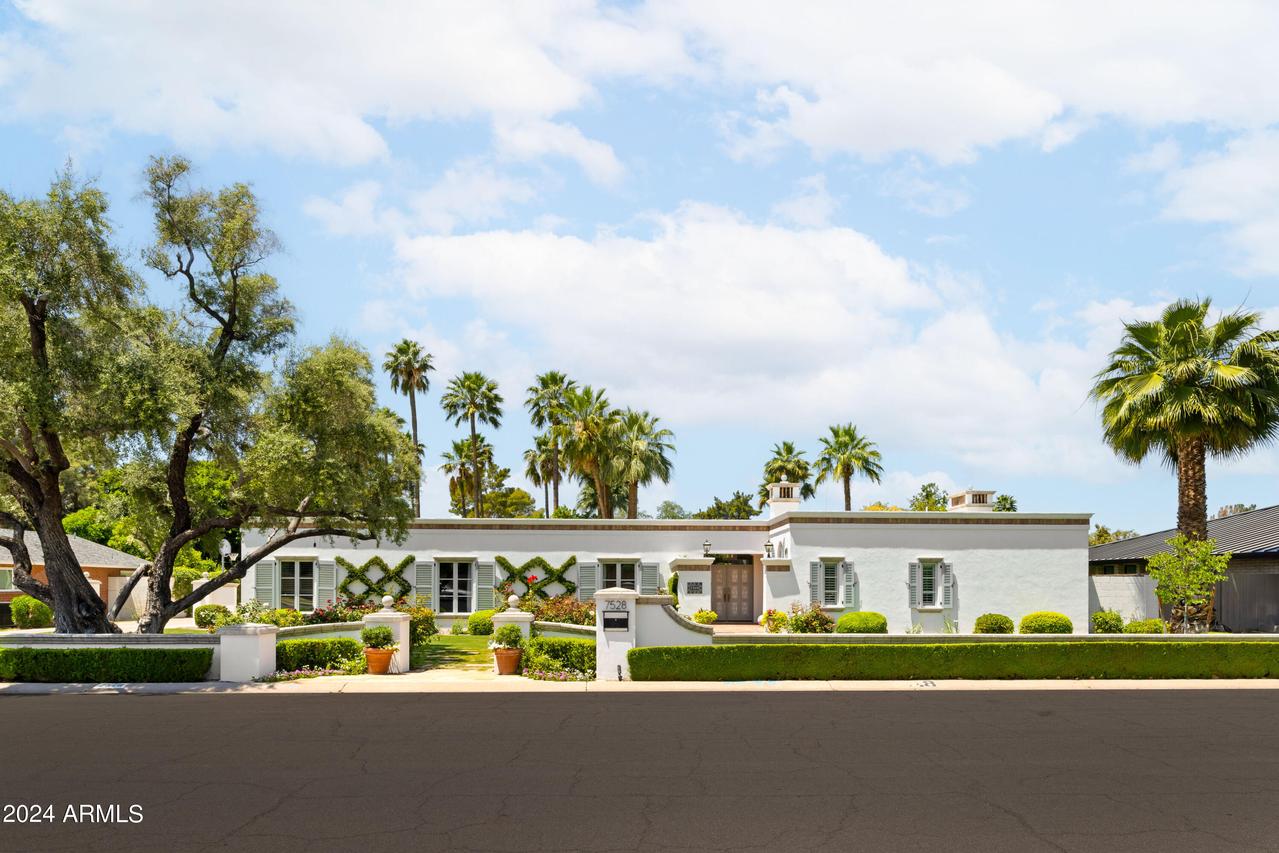 7528 N 10th St., Phoenix, AZ 85020