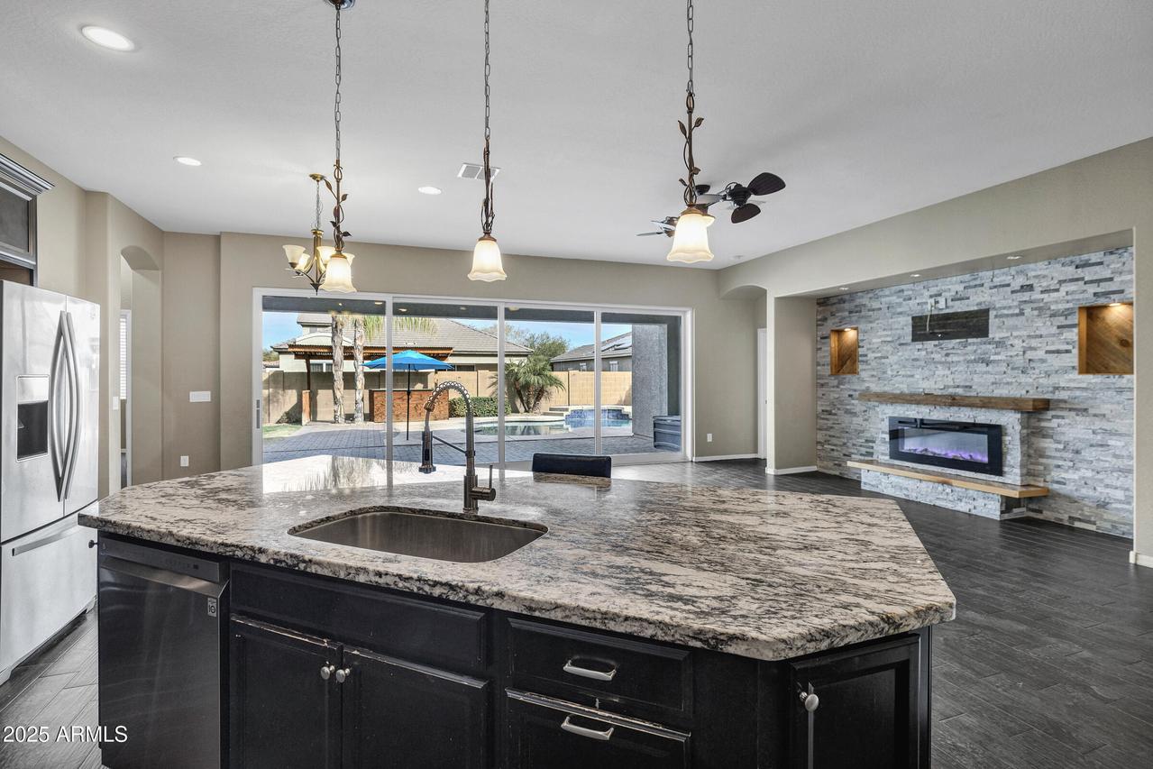 22174 E Creekside Dr., Queen Creek, AZ 85142
