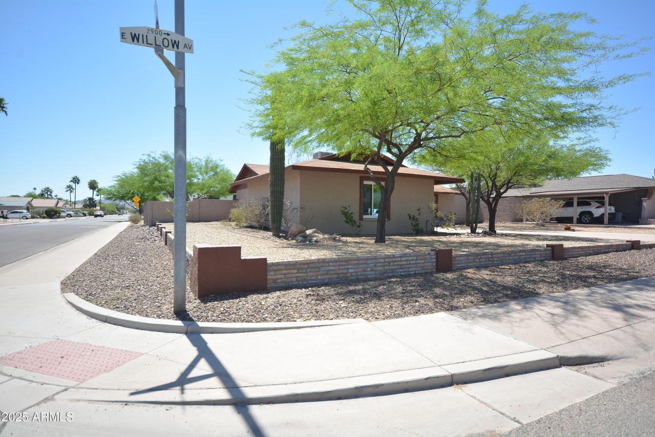 2949 E Willow Ave., Phoenix, AZ 85032