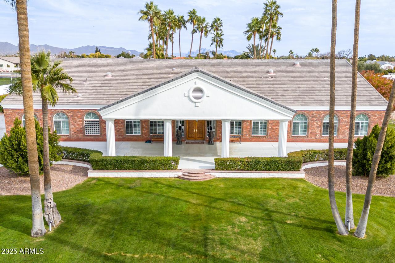 1859 N Val Vista Dr., Mesa, AZ 85213