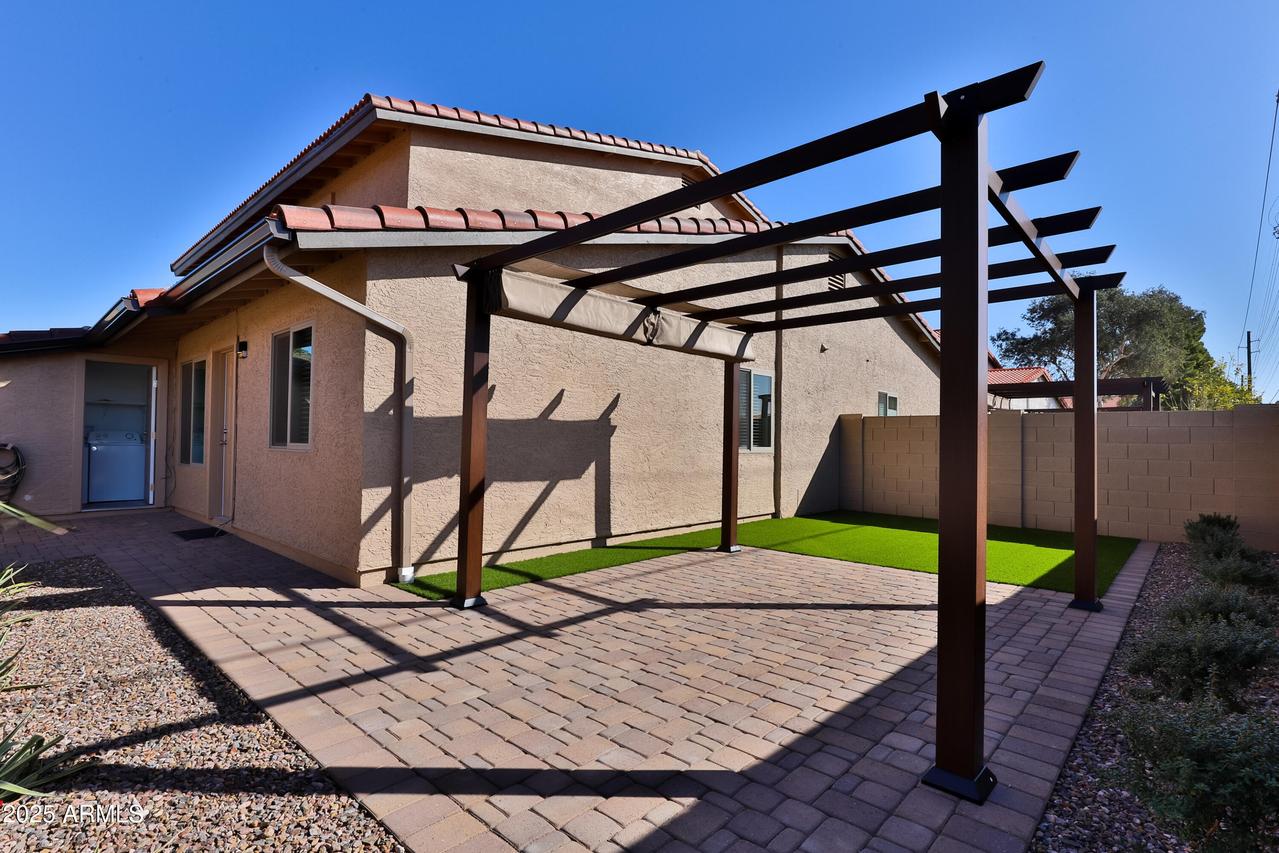6221 E Greenway St., Mesa, AZ 85205