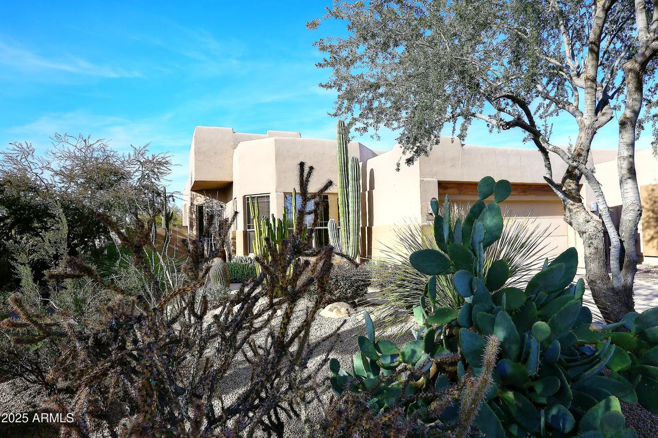 9634 E Chuckwagon Ln., Scottsdale, AZ 85262