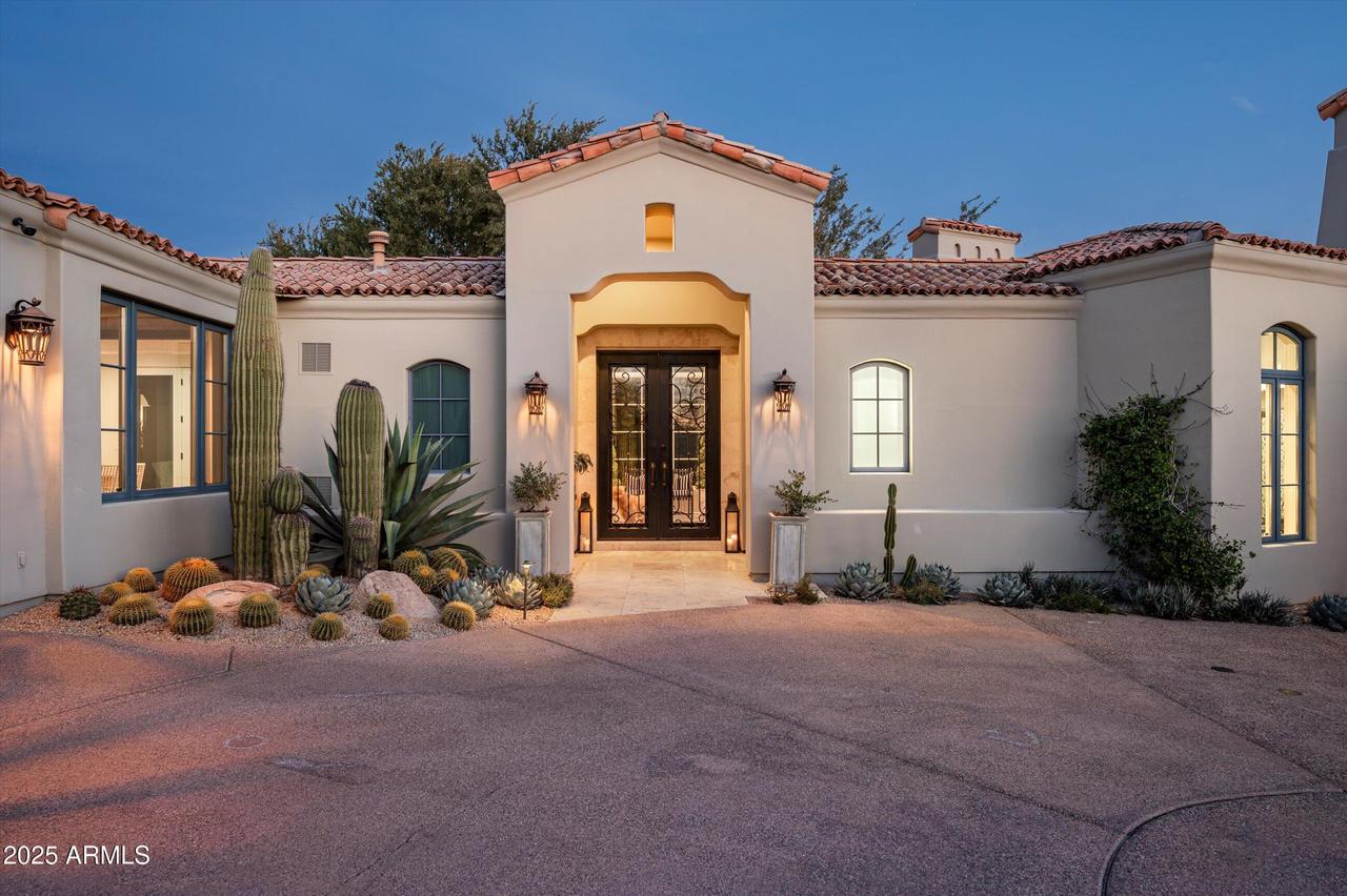 9290 E Thompson Peak Pkwy. #422, Scottsdale, AZ 85255