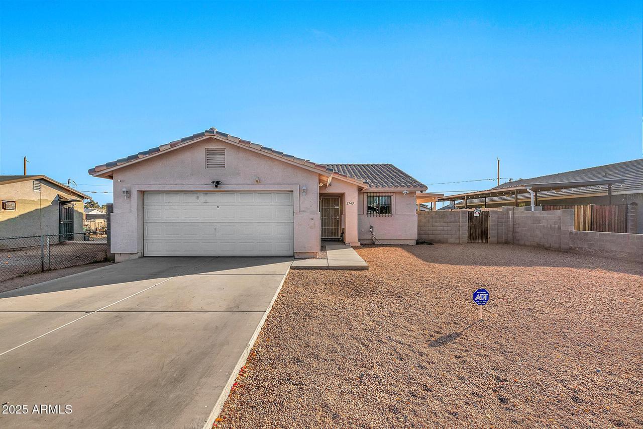 2949 E Wier Ave., Phoenix, AZ 85040