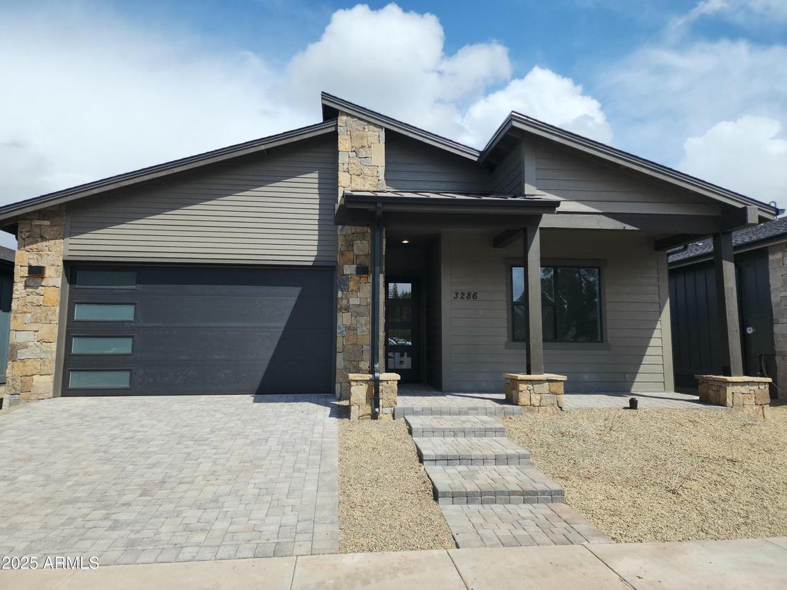 3286 W Lyra Way, Flagstaff, AZ 86001