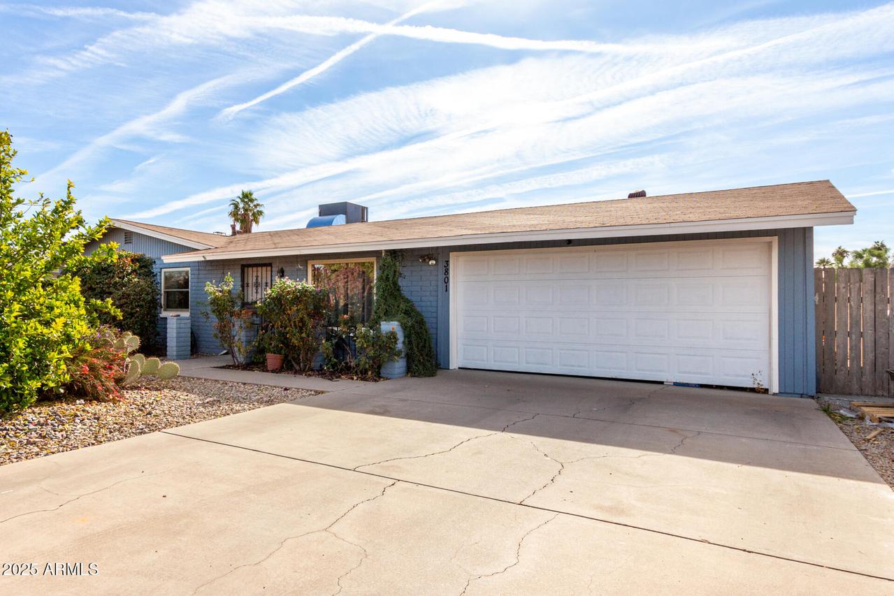 3801 W Barnes Ln., Phoenix, AZ 85051