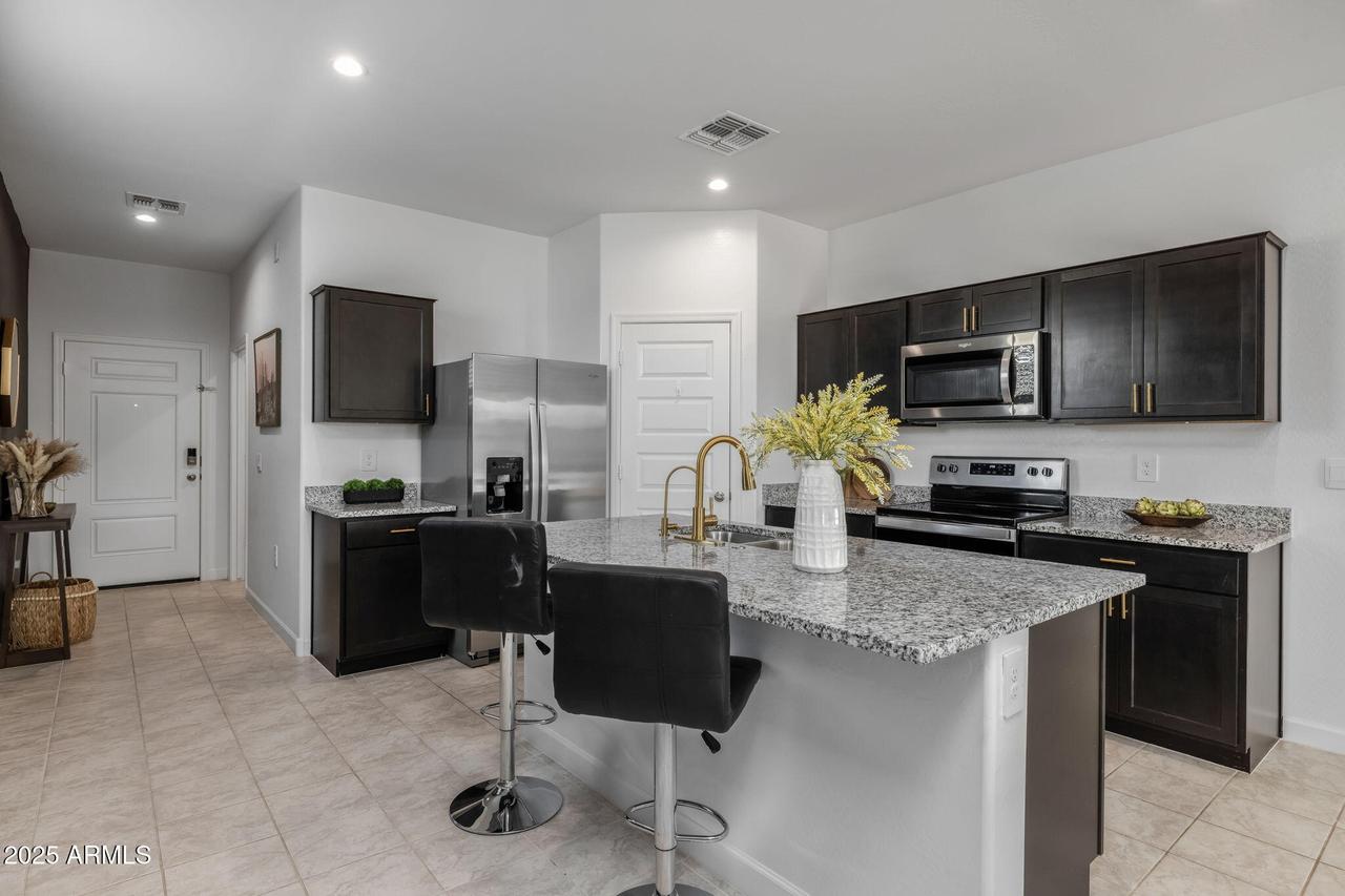 10290 S Palo Verde Dr., Apache Junction, AZ 85120