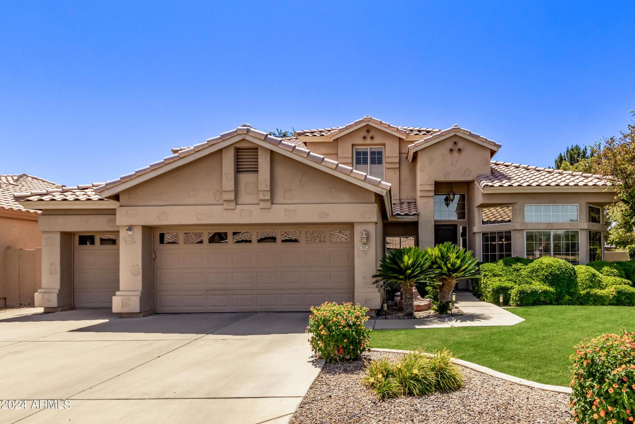 302 S Laguna Dr., Gilbert, AZ 85233